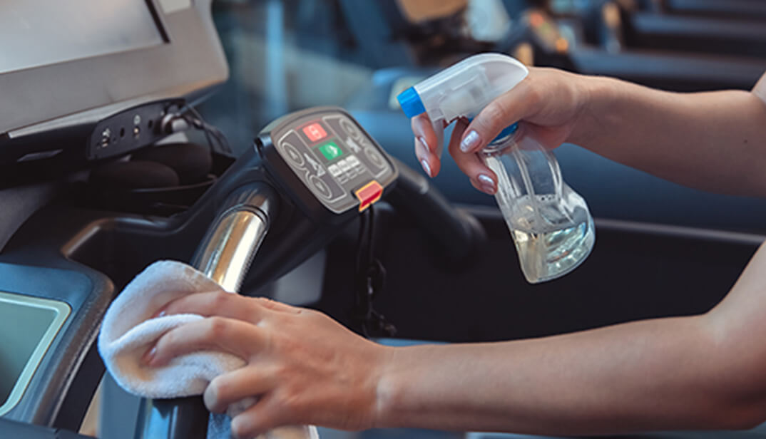 エッセンシャルジム24　茗荷谷　ジム　ダスキンフィニッシュ除菌剤にてマシン定期的除菌